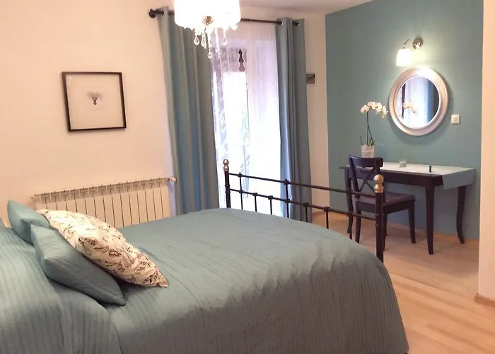 Juli's Place